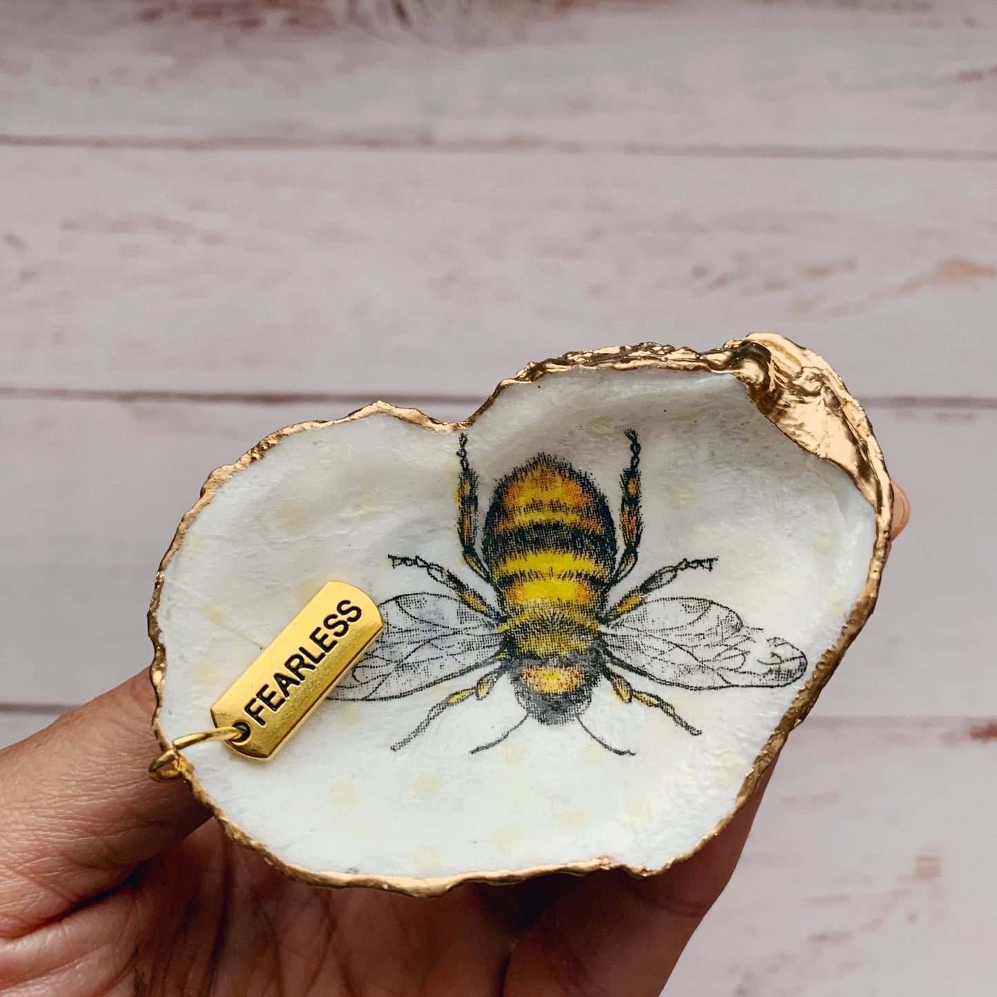 Bee  Word Shell